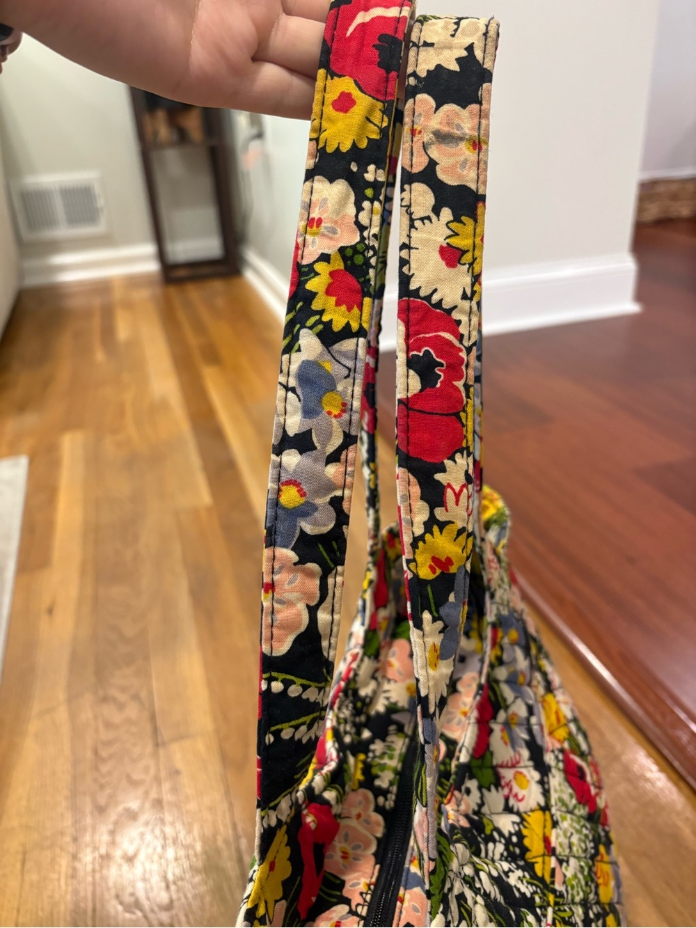 Vera Bradley Red Poppy Quilted Tote Bag - Picture 7 of 9